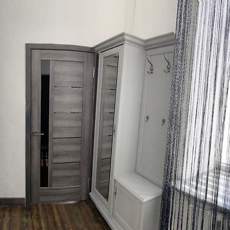 Lux Apartments Vinnytsia Luaran gambar